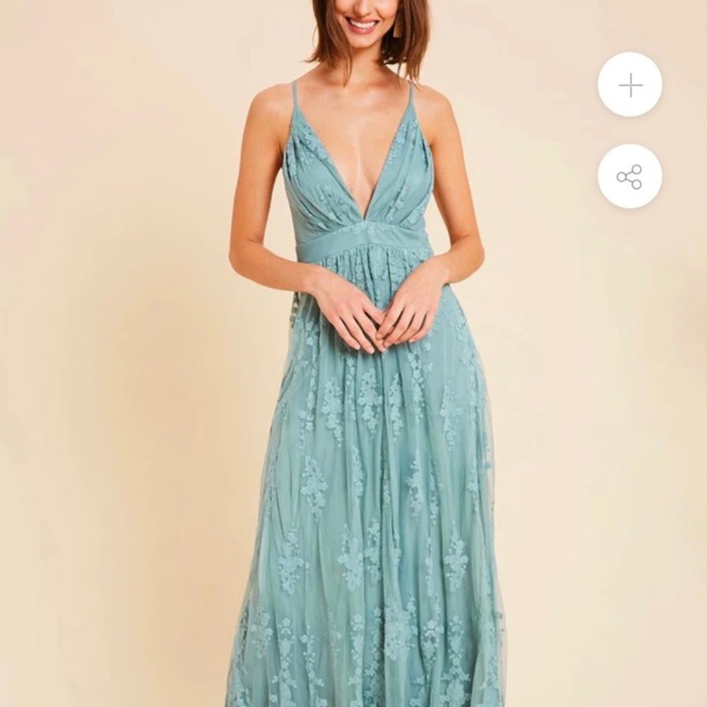 Wishlist Apparel Lace Maxi Dress - Picture 1 of 9